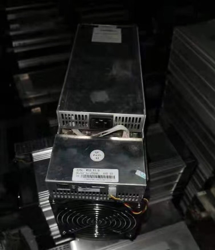 52 J/MH Asic Whatsখনি শ্রমিক M32 66T 3312W 390mm*155mm*240mm কম পাওয়ার খরচ
